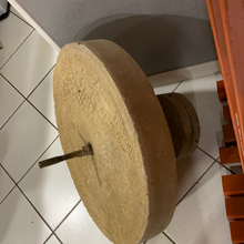 Charger l'image dans la galerie, Meuleuse ancienne