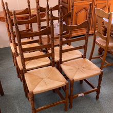 Charger l&#39;image dans la galerie, Lot de six chaises féodal assise paille

